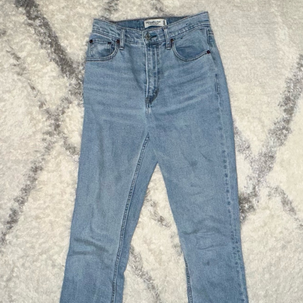 Curve Love Ultra High Rise 90s Slim Straight Jean